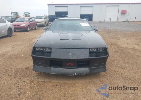 1991 Chevrolet Camaro Z28 z USA, uszkodzony, nr VIN 1G1FP23F7ML173433